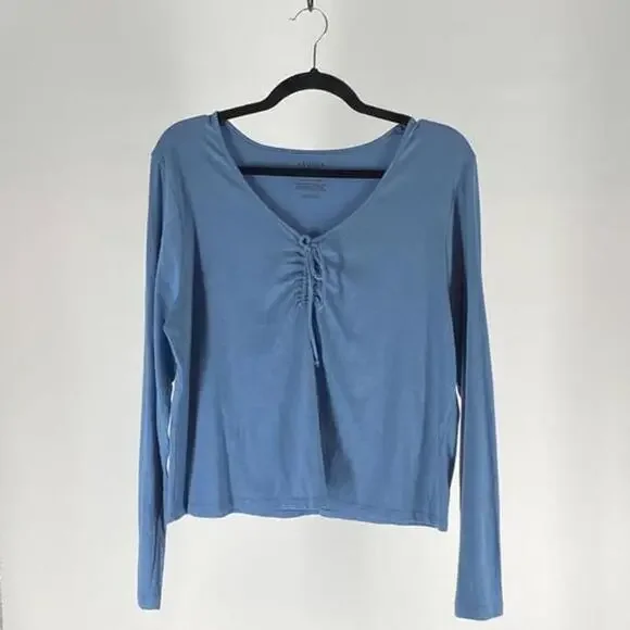 Casual Long-Sleeve Top with Adjustable Front Tie - Relaxed Fit - Picture 1 of 2
